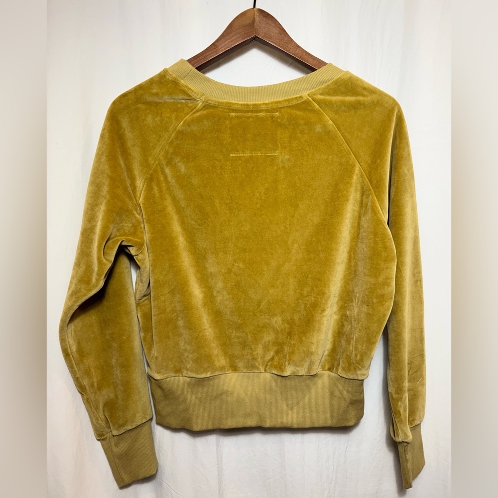 DANNIJO Velour Raglan Sweatshirt - Picture 3 of 5